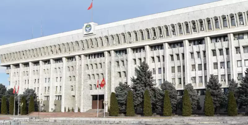 СМИ: Сторонники Жапарова лидируют на выборах в Кыргызстане