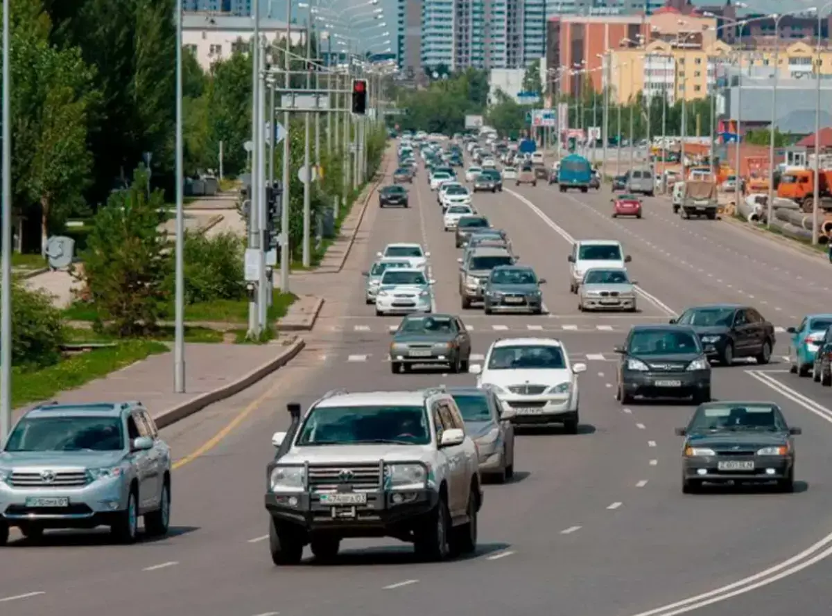 Все данные об автомобилях казахстанцев теперь автоматически будут передавать в налоговую - ежедневно - новости на Lada.kz 30.11.2025