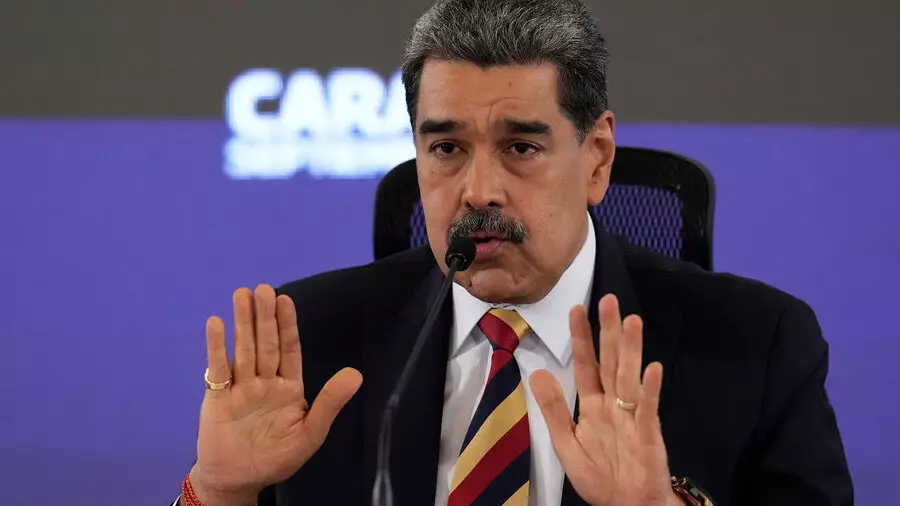 Мадуро 18 айдан кейін отставкаға кетуге дайын екенін мәлімдеді