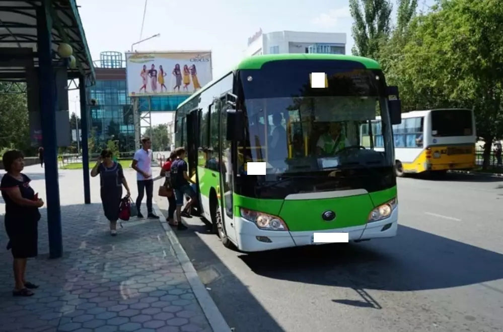 Кондуктора в Семее оштрафовали за принудительную высадку ребенка