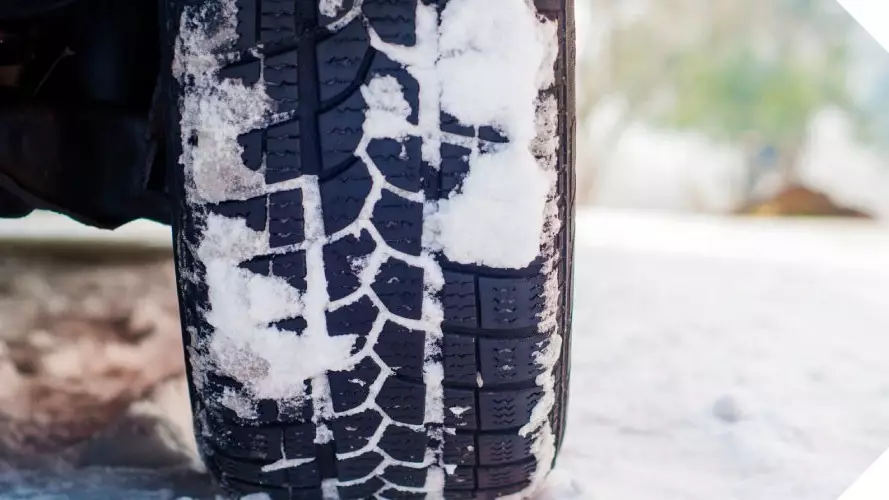 Қысқы дөңгелексіз жүрген көліктерге айыппұл салу басталды