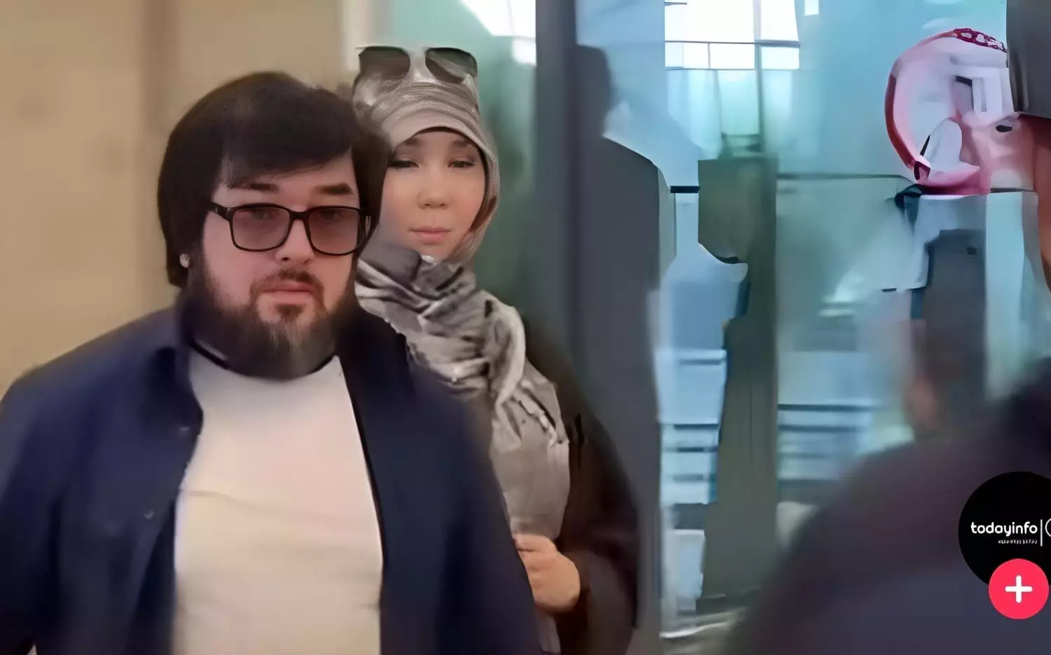 Әйелдерінің бірін ерткен Бекболат Тілеуханның видеосы жұртты ызаландырды