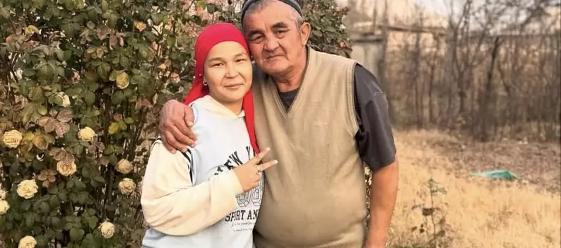Қазақстанда 59 жастағы ер адам өзінен 30 жас кіші әйел алып елдің жағасын ұстатты