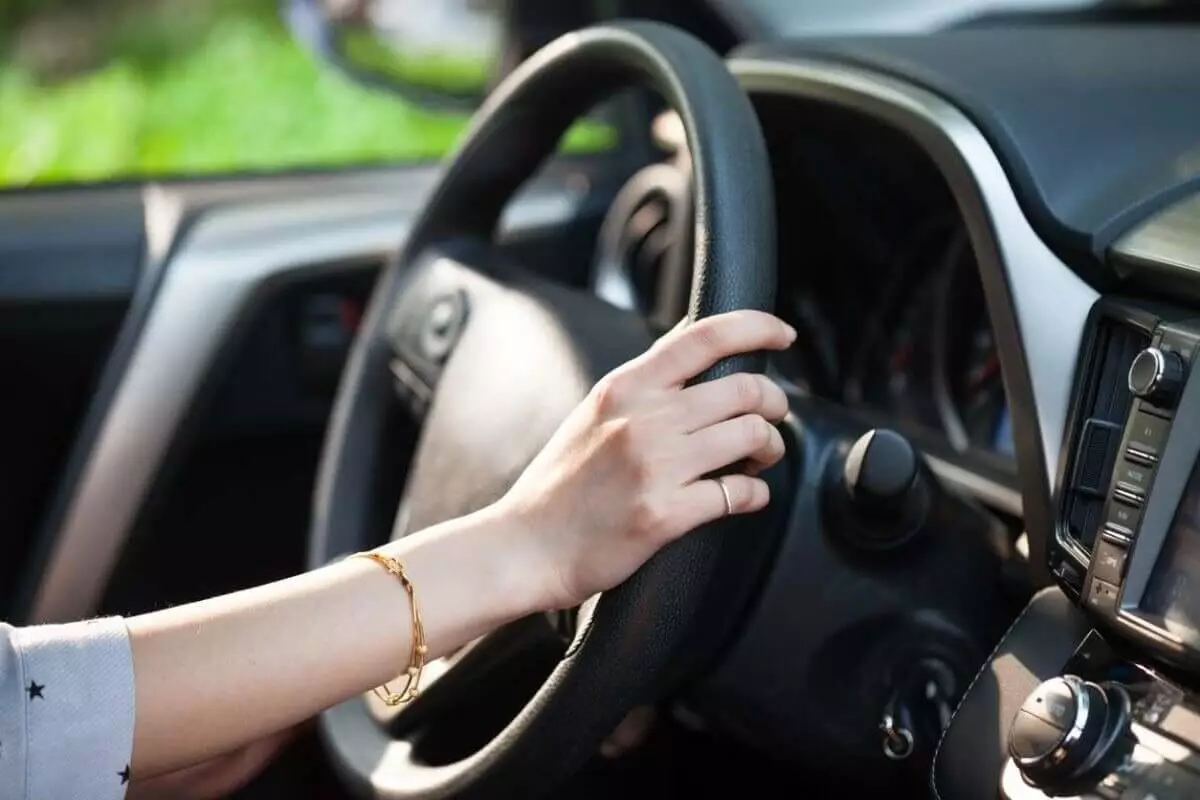 В Казахстане раскрыта схема, позволившая нарушителям ПДД избежать экзамена