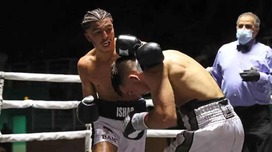 Француз боксшысы оққа ұшып, көз жұмды