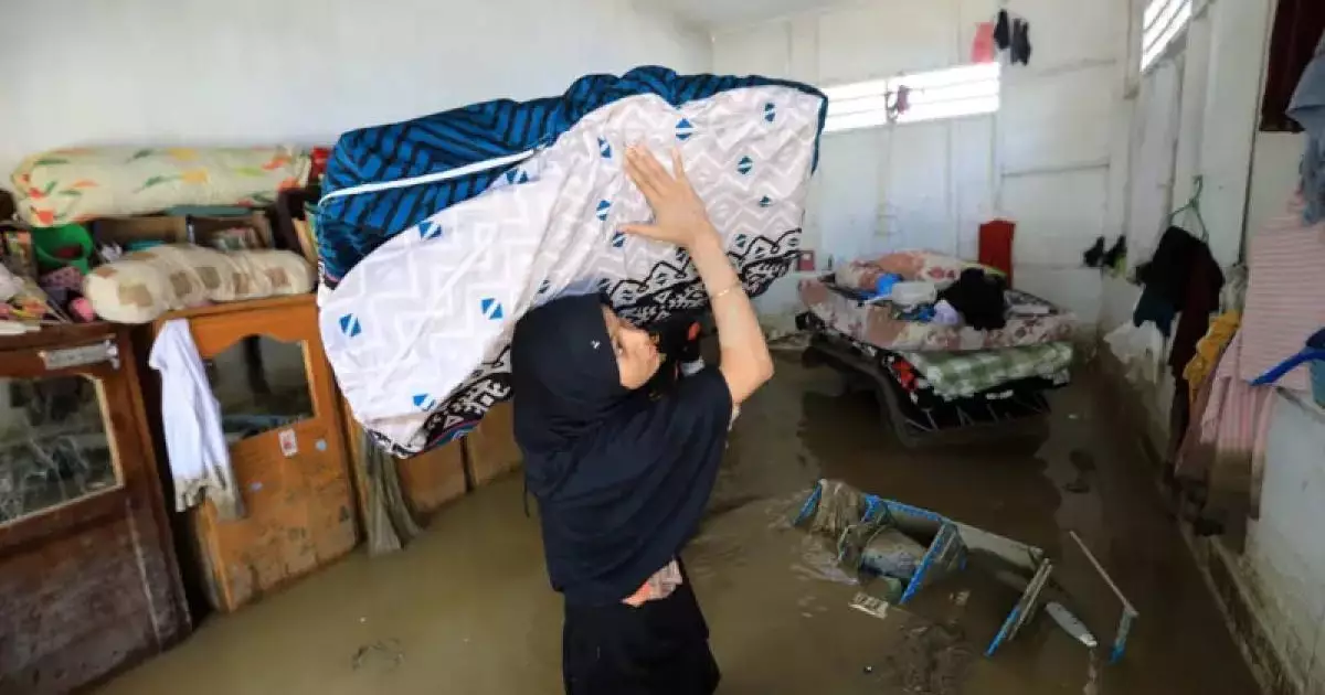  «500 человек погибли»: В Индонезии катастрофа столетия 