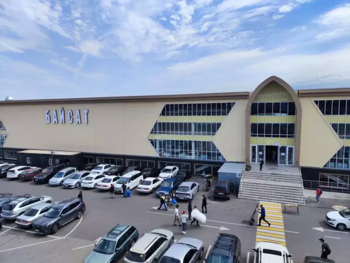 Қайрат Сатыбалдының ұлына тиесілі болған базар сатылымға қайта шығарылды