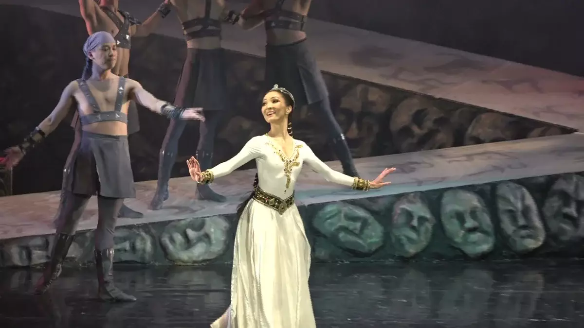 Абай атындағы театрда премьера: «Ұлы Жібек жолы» атты екі бөлімді балет қойылды