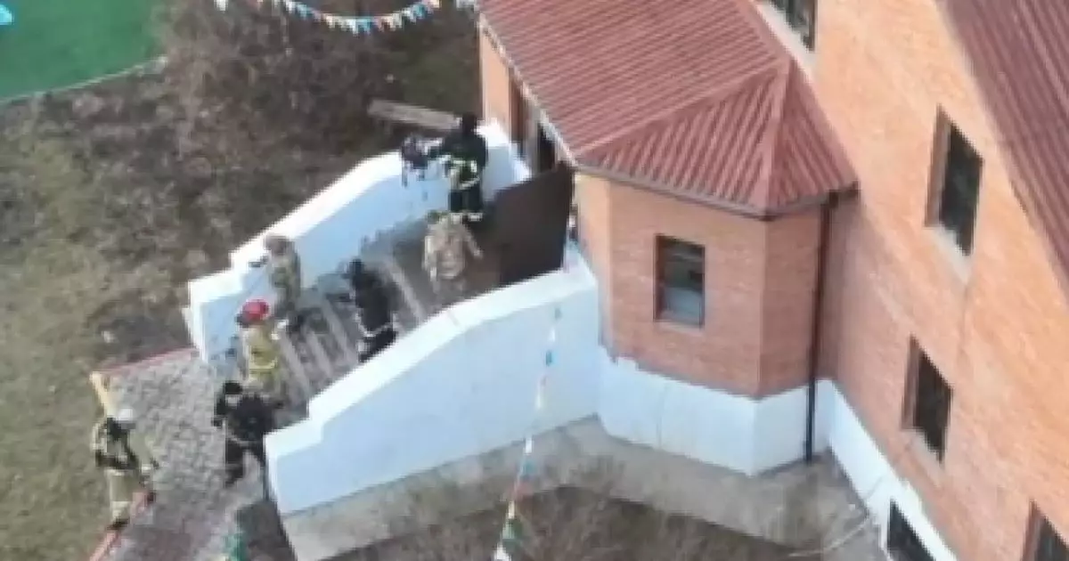  Көкшетаудағы балабақшадан шұғыл 49 адам эвакуациаланды (ВИДЕО) 