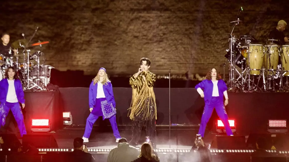 Димаш Құдайберген Мысыр пирамидаларының жанында концерт берді