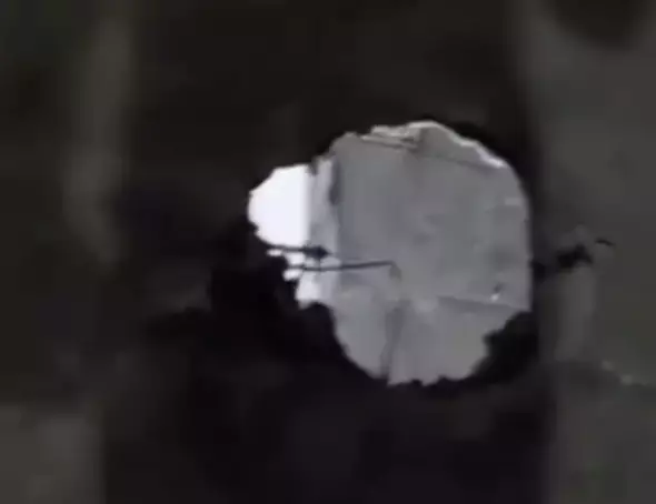 Ақтаудағы көпқабатты үйде қабырға опырылып түсті