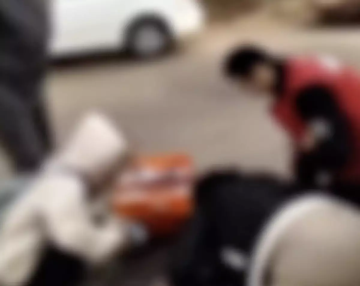 Қояндыда екі оқушы қызды көлік қағып кетті (ВИДЕО)