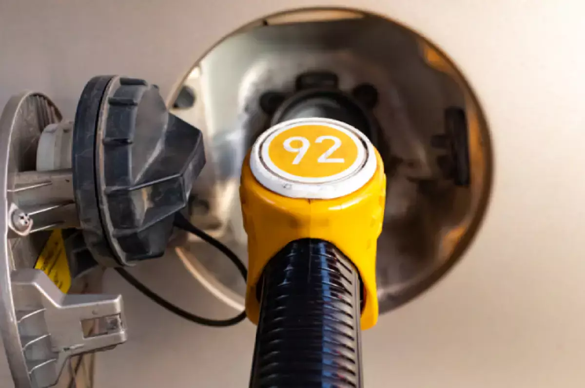 Мораторий «провалился»: бензин АИ-92 подорожал в Казахстане - новости на Lada.kz 01.12.2025