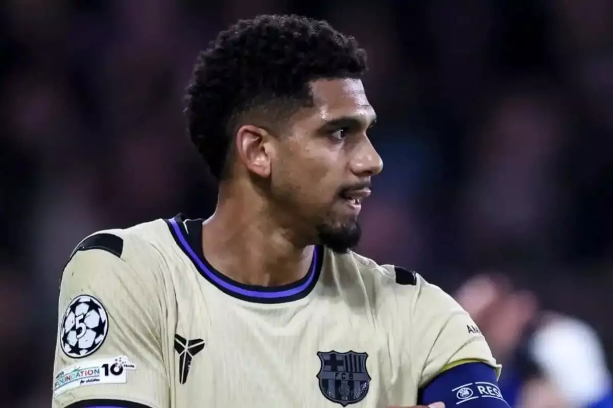 Эхо удаления с «Челси»: Араухо пропустил матч «Барселоны» из-за стресса