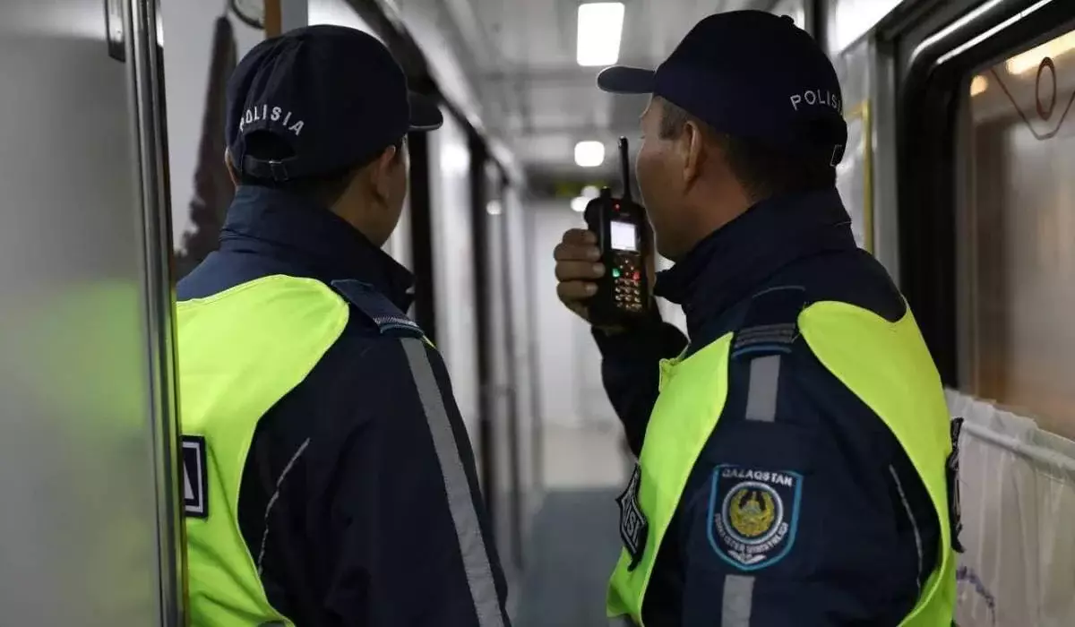 Больше 550 запрещенных религиозных изданий изъяли у пассажиров поездов и самолетов в Казахстане