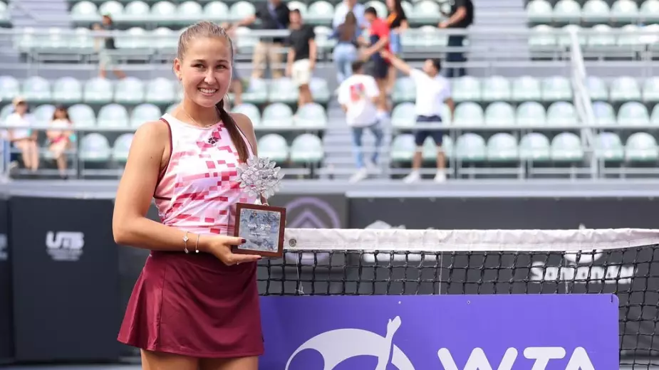 Узбекистан идет по пути Казахстана. Натурализовали двух теннисисток из России