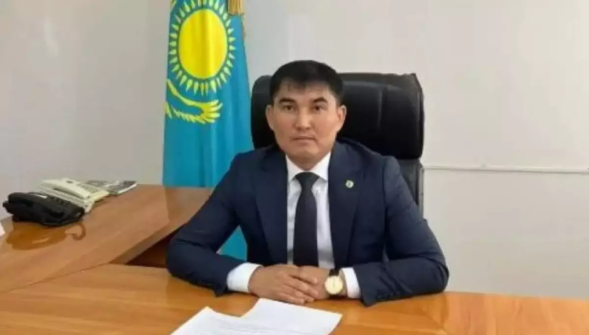 Көңілдесін ұрған қала әкімі қызметінен кетеді