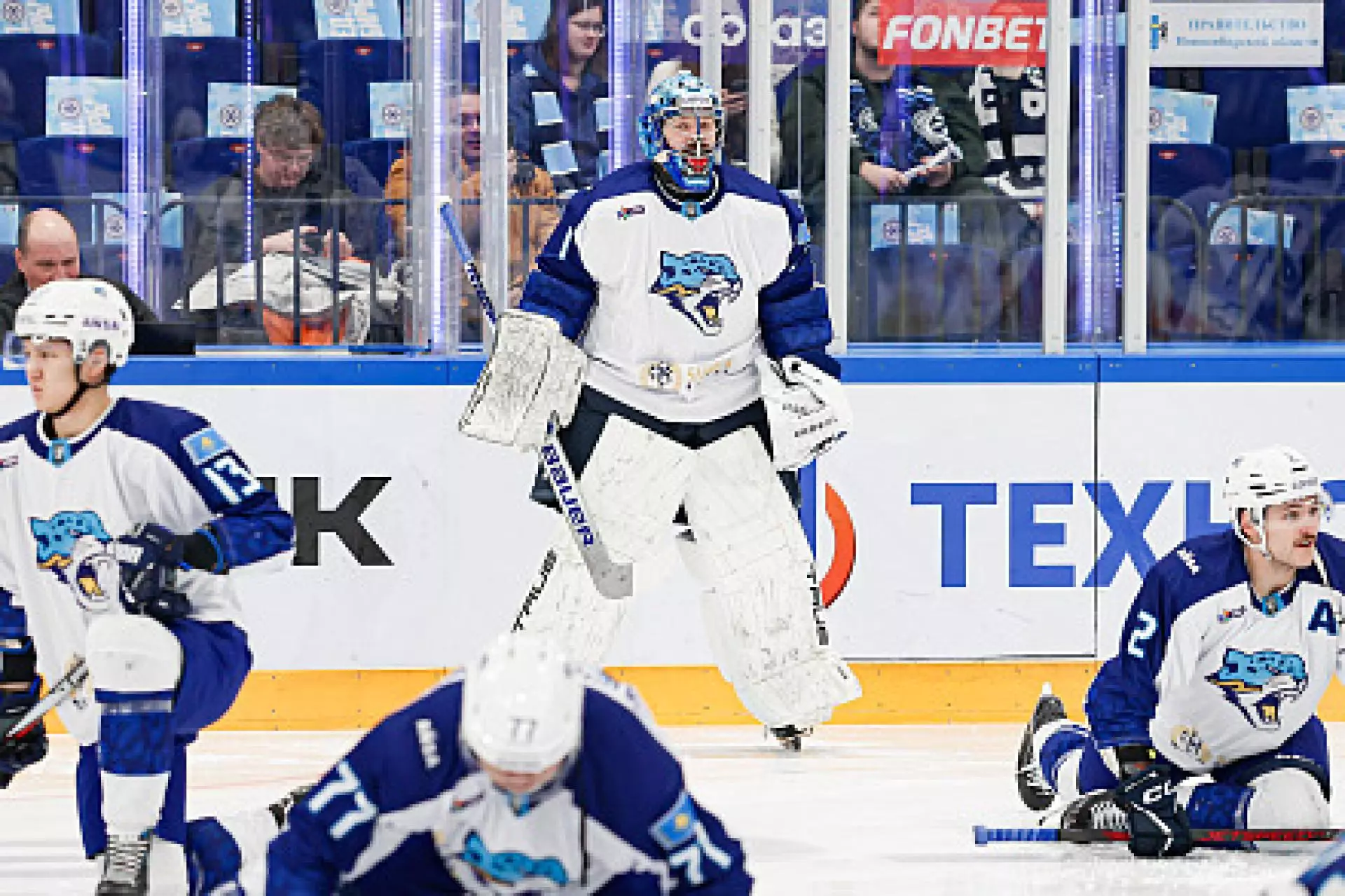 «Барыс» не справился с «Сибирью» и потерпел крупное поражение