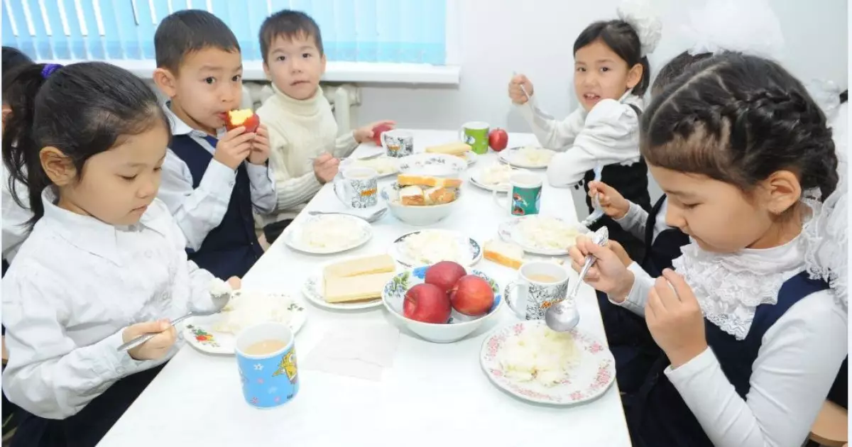   Мектептің асы алаңдатады   