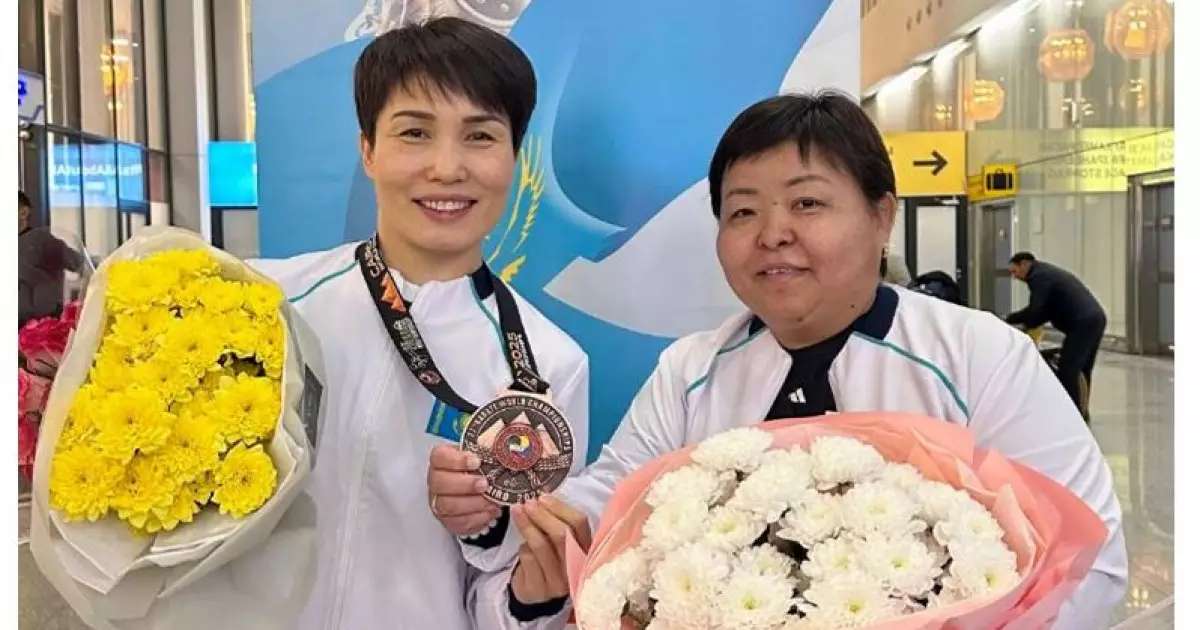   Мейрамгүл Дүйсенбайқызы,  каратэден еңбегі сіңген жаттықтырушы: Тарихи жүлденің жөні бөлек   