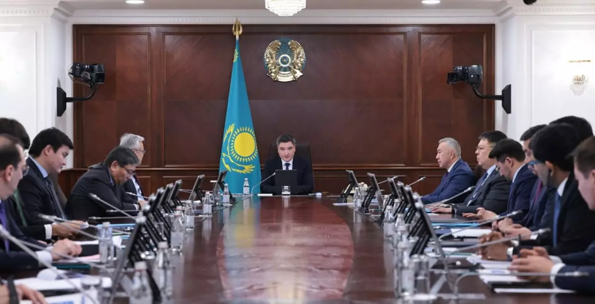 Олжас Бектенов Торғай өңіріне қажетті қаражат бөлуді тапсырды