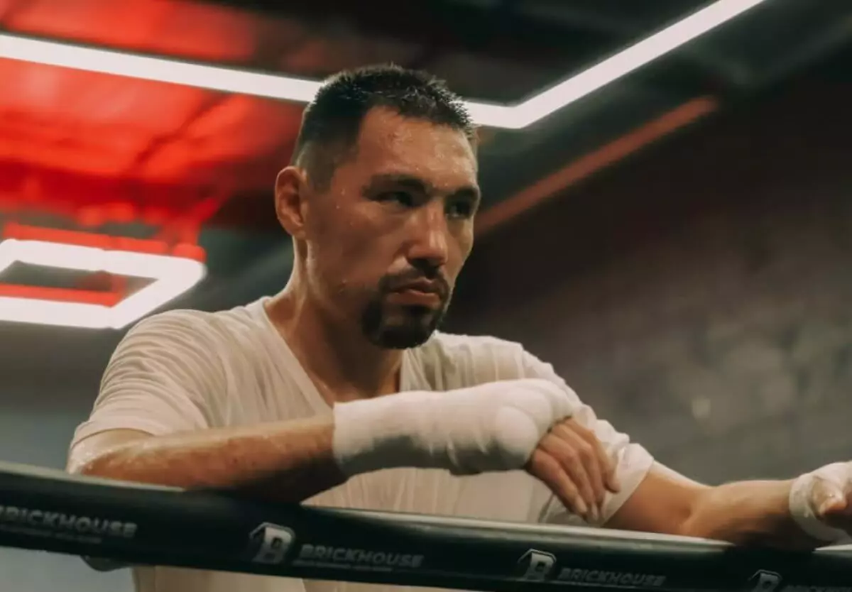 «Хочу все четыре титула»: Алимханулы и Лара обменялись заявлениями перед боем