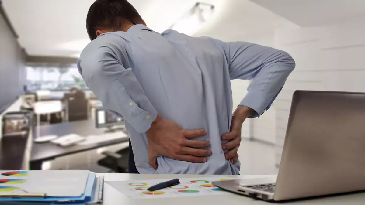 Четыре главные причины боли в спине у офисных работников - новости на Lada.kz 02.12.2025