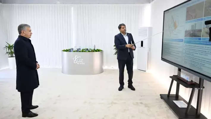 Мирзиёев ознакомился со строительством АЭС и проектом моногорода