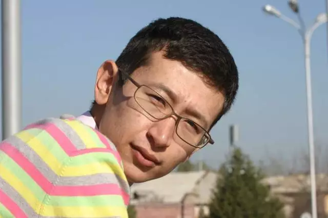 Колумбия әуежайында танымал қазақ блогерін тонап кетті