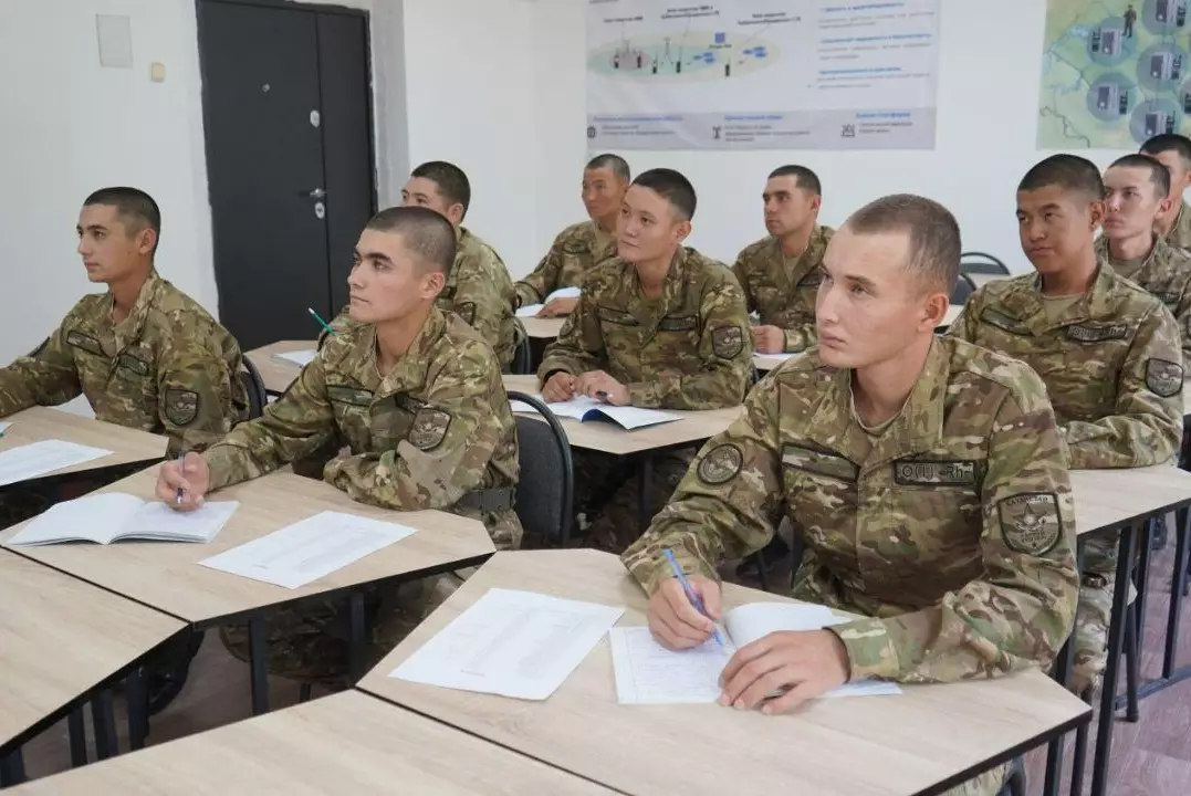 Более 3 тысяч госгрантов получили прошедшие срочную службу казахстанцы