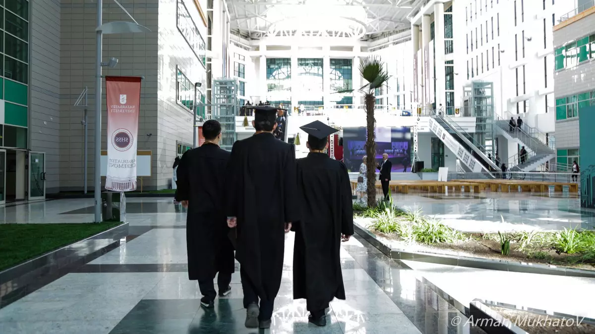 Елімізде 35 мыңнан астам шетелдік студент білім алып жүр