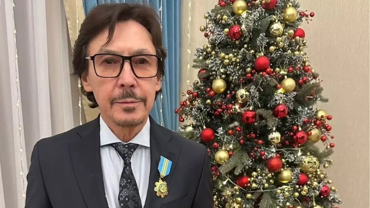 Белгілі актер Жан Байжанбаев мемлекеттік наградамен марапатталды
