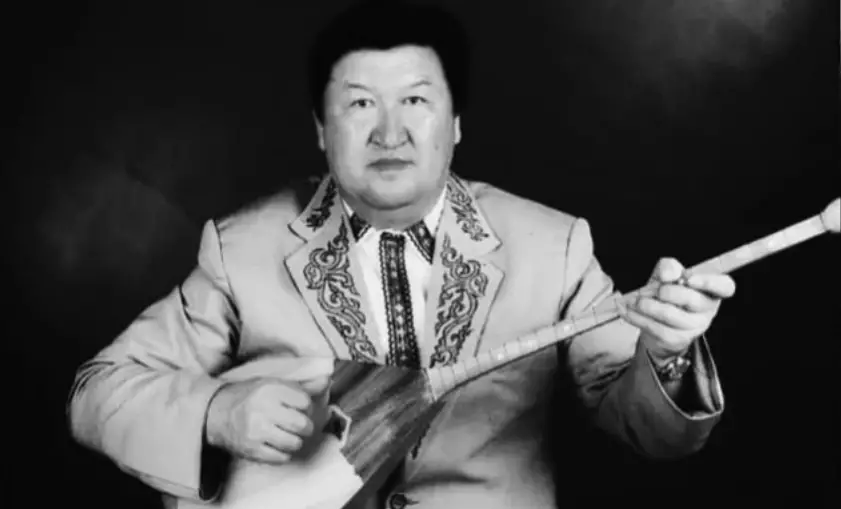 Танымал «Қайран әке» күйінің авторы өмірден өтті