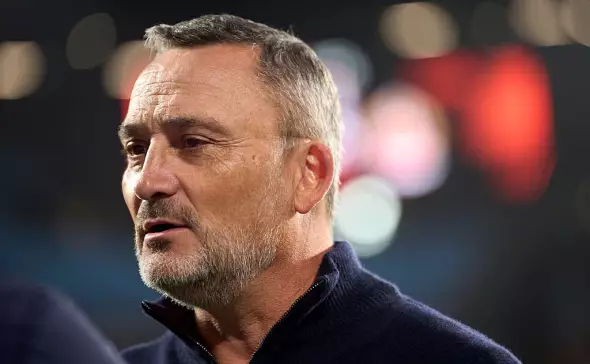 Фанаты «Ниццы» устроили протест с дымовыми шашками после шестого поражения подряд