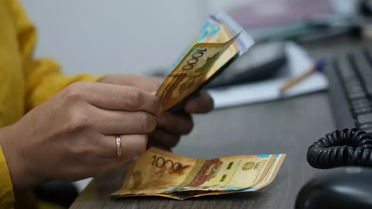 Повысятся пенсии и пособия: в Казахстане вырастет минимальный расчётный показатель