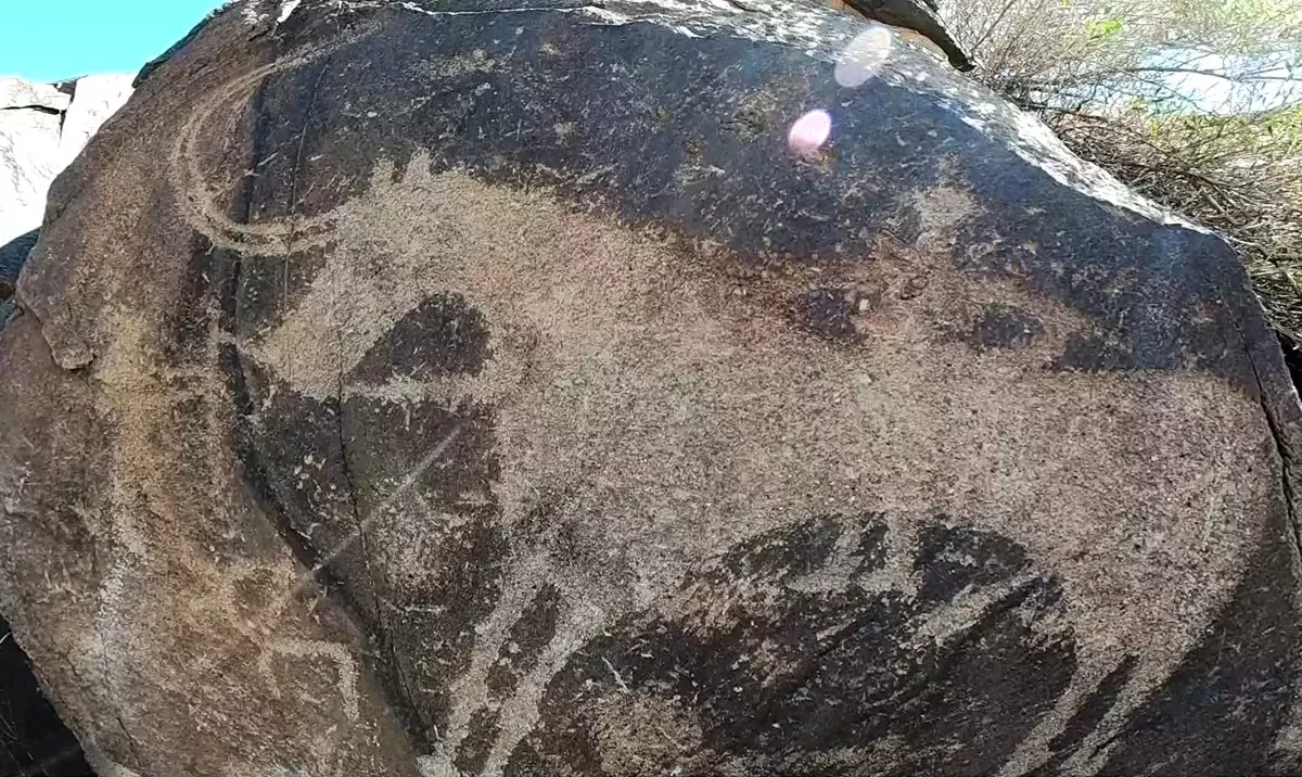 Охотники за петроглифами передадут новые материалы Институту археологии