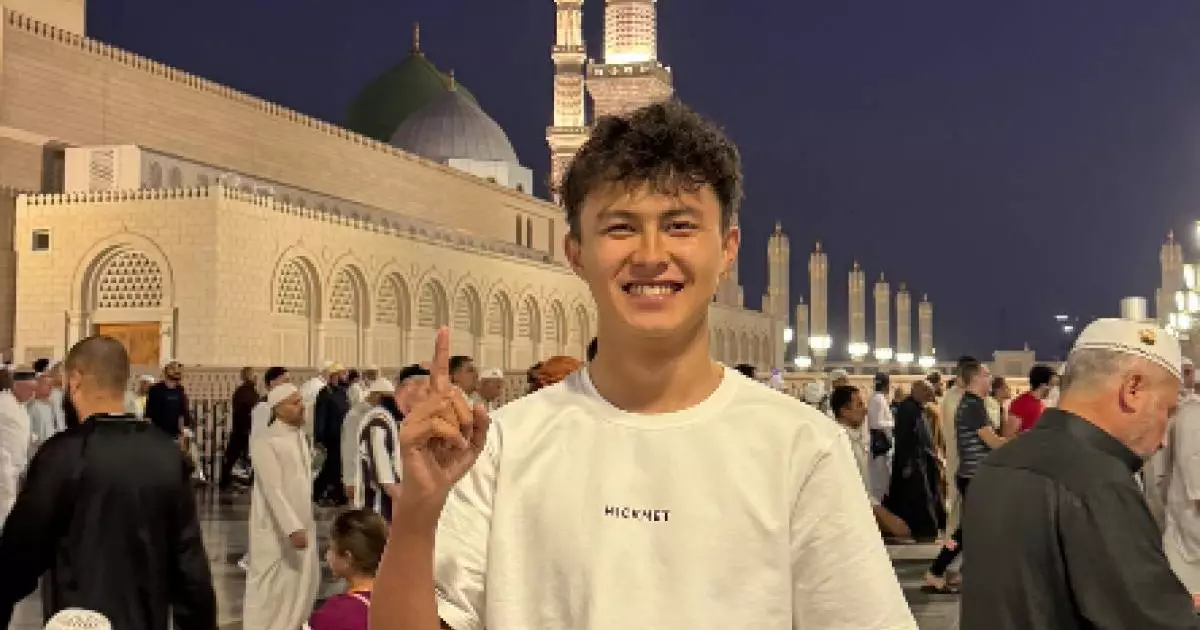  Шымкенттік жігіт Меккеге дейін велосипедпен барған (ВИДЕО) 