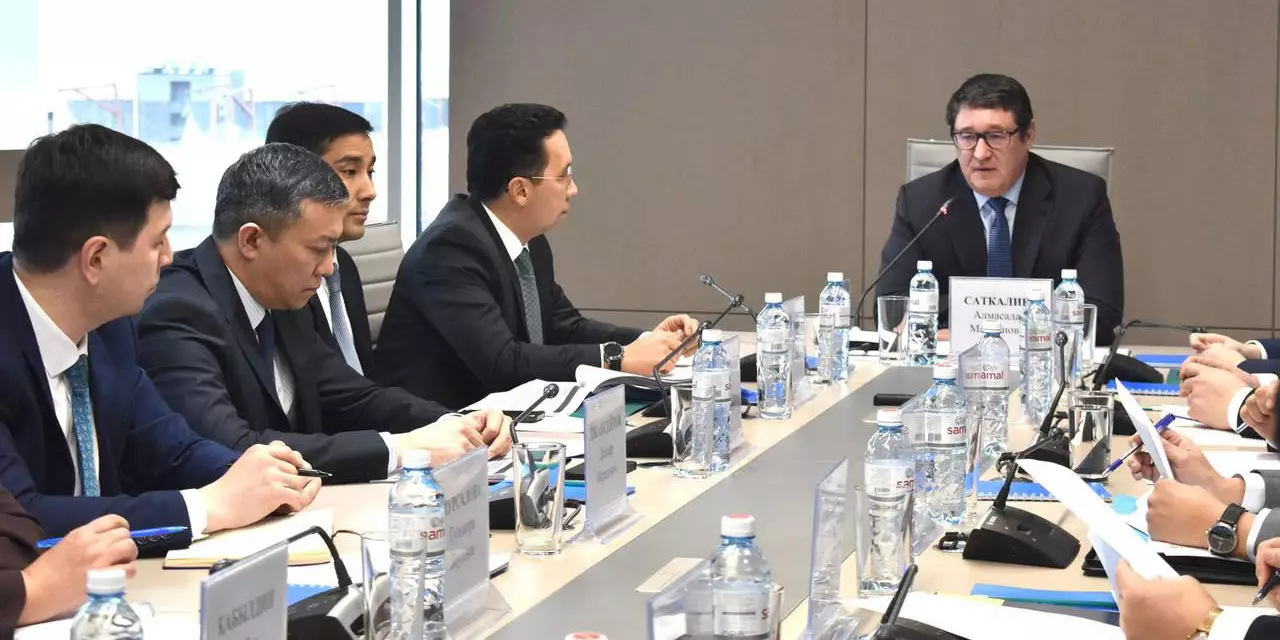 В Казахстане стартовала работа по проекту Комплексного плана развития.