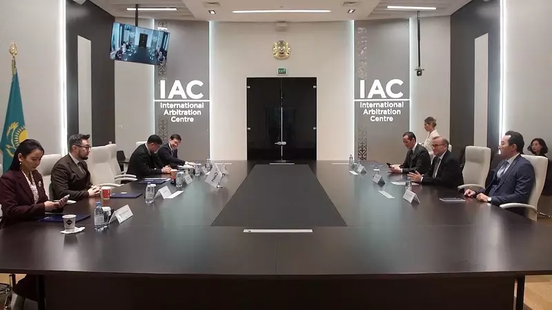 Китай и Казахстан примут участие в разработке нейросети для юристов