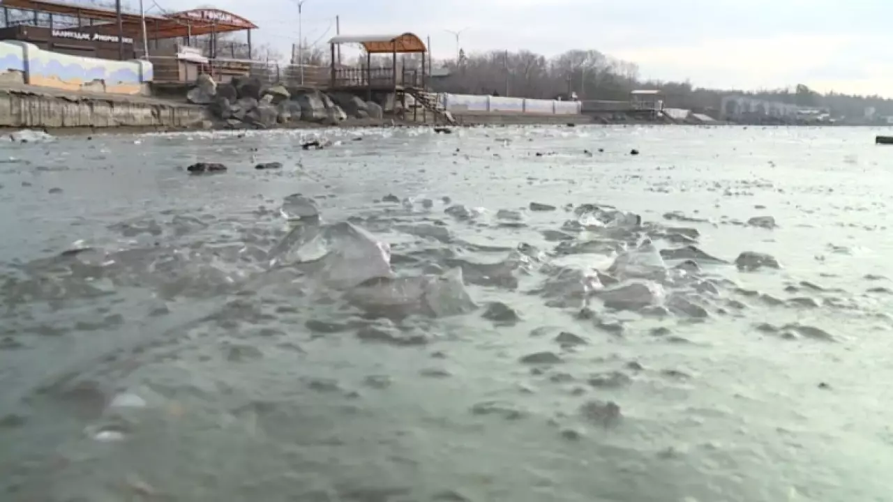 Спасатели вышли в профилактические рейды на водоемы