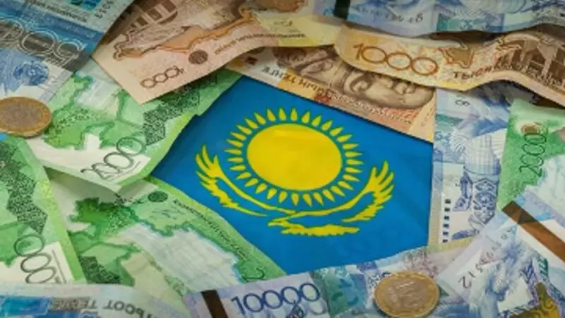 Известный экономист подверг критике предложения о девальвации тенге