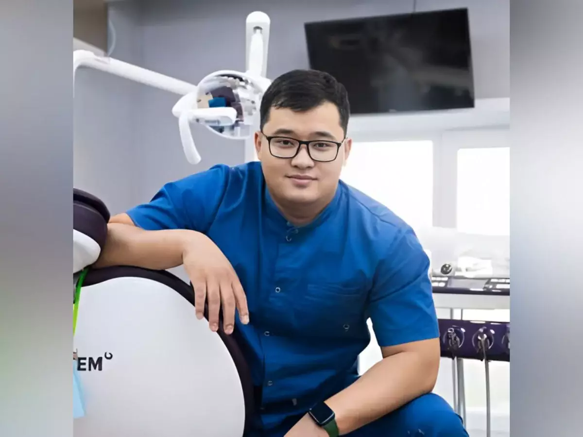 Стоматолог из Астаны, лечивший 18 зубов маленькой Зере, выступил в суде