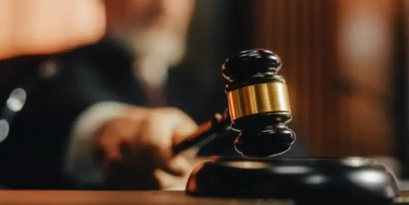 Карагандинца без рук и ног заставляли попрошайничать: обвиняемым сократили сроки