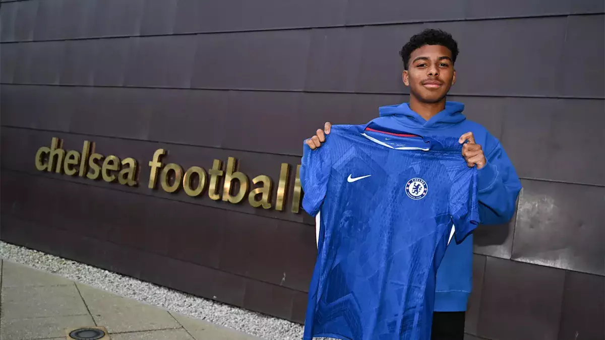 Тьяго Сильваның ұлы “Челсимен” кәсіби келісім шартқа отырды