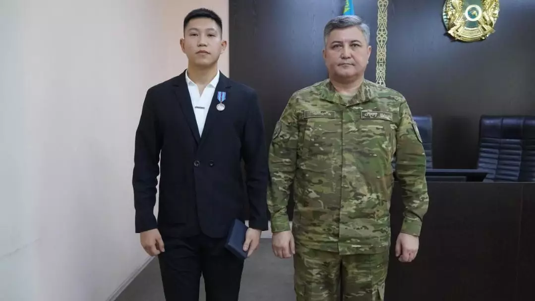 Өрт кезінде адамдарды құтқарған жастар марапатталды