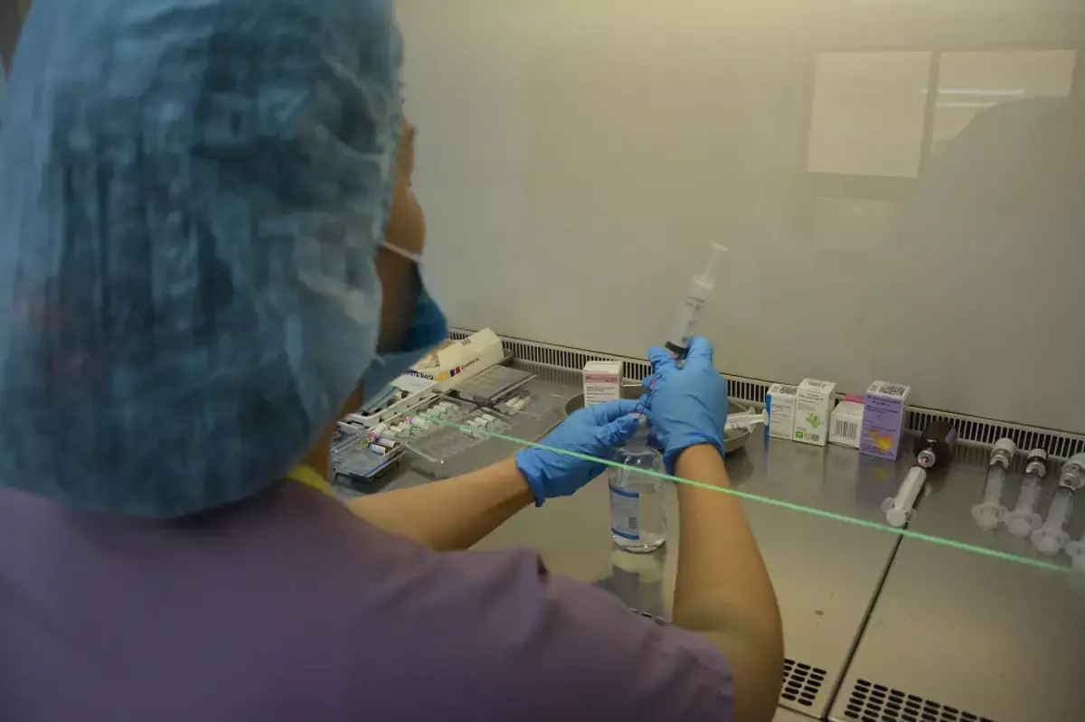 Жители Актау смогут бесплатно сдать кровь и получить психосоциальную консультацию по ВИЧ - новости на Lada.kz 02.12.2025