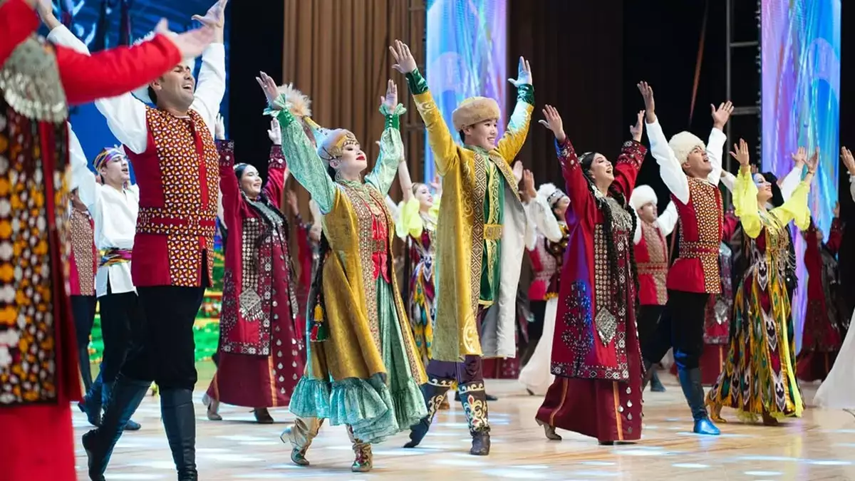 Спектакли, сказки и концерты: какие культурные мероприятия пройдут в Актау в декабре - новости на Lada.kz 02.12.2025