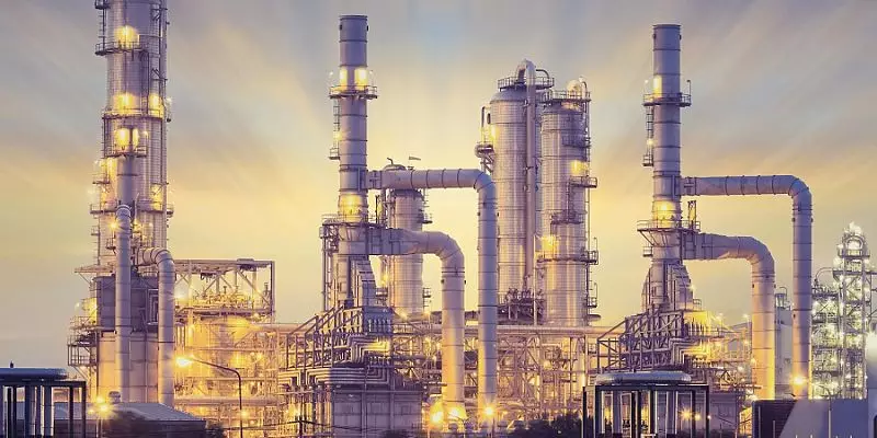 К 2040 году Казахстан построит новый нефтеперерабатывающий завод и увеличит объемы переработки нефти.