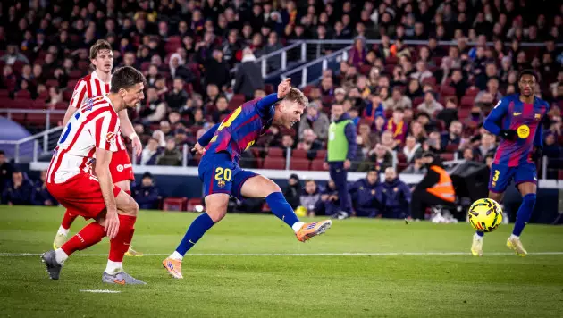 "Барселона" сделала камбэк против "Атлетико": Левандовски не забил пенальти