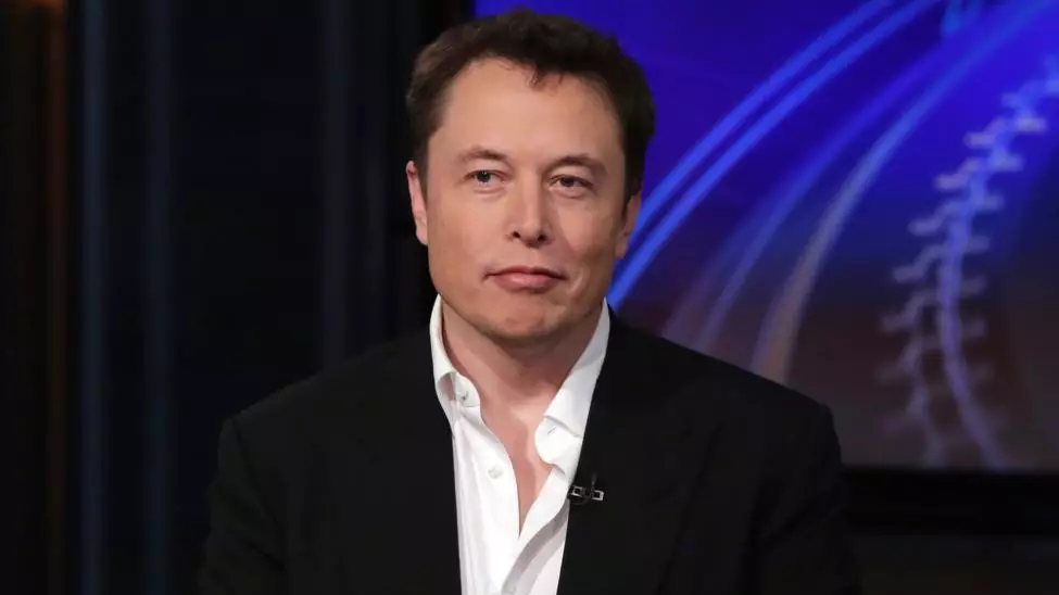 Илон Маск АҚШ-тың келесі президенті кім болатынын болжады